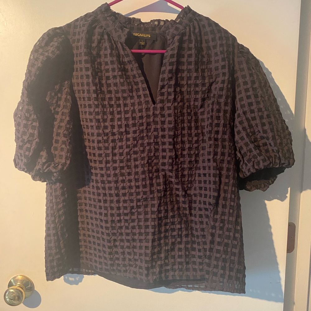 Chic Black Top by Sugarlips. Size Large - Picture 1 of 3